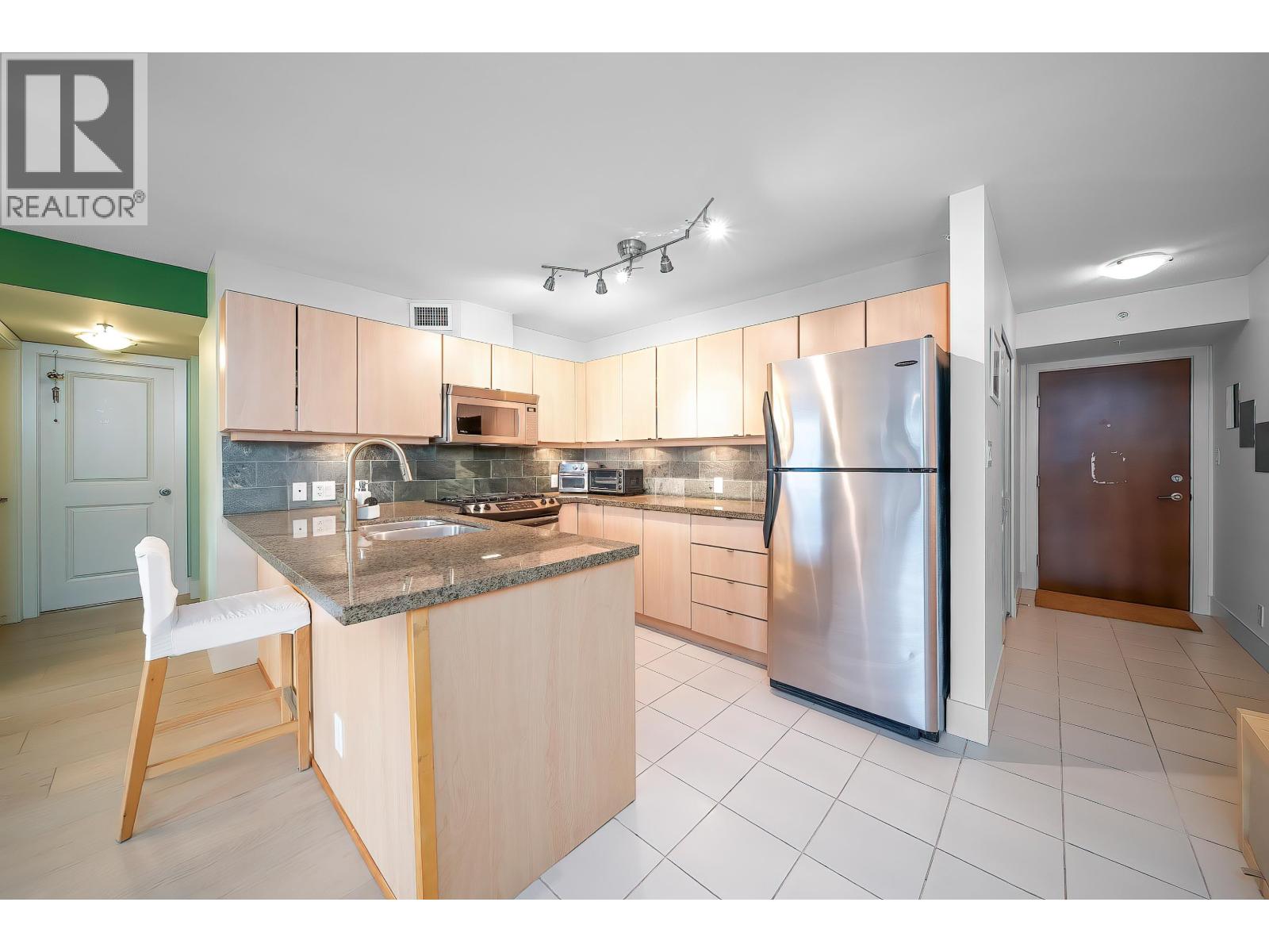 1709 6068 No. 3 Road, Richmond, British Columbia V6Y 4M7 - Photo 4 - R3077467