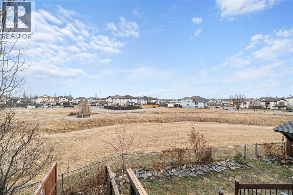 18 Cimarron Grove Bay, Okotoks, Alberta  T1S 2H3 - Photo 12 - A2270676