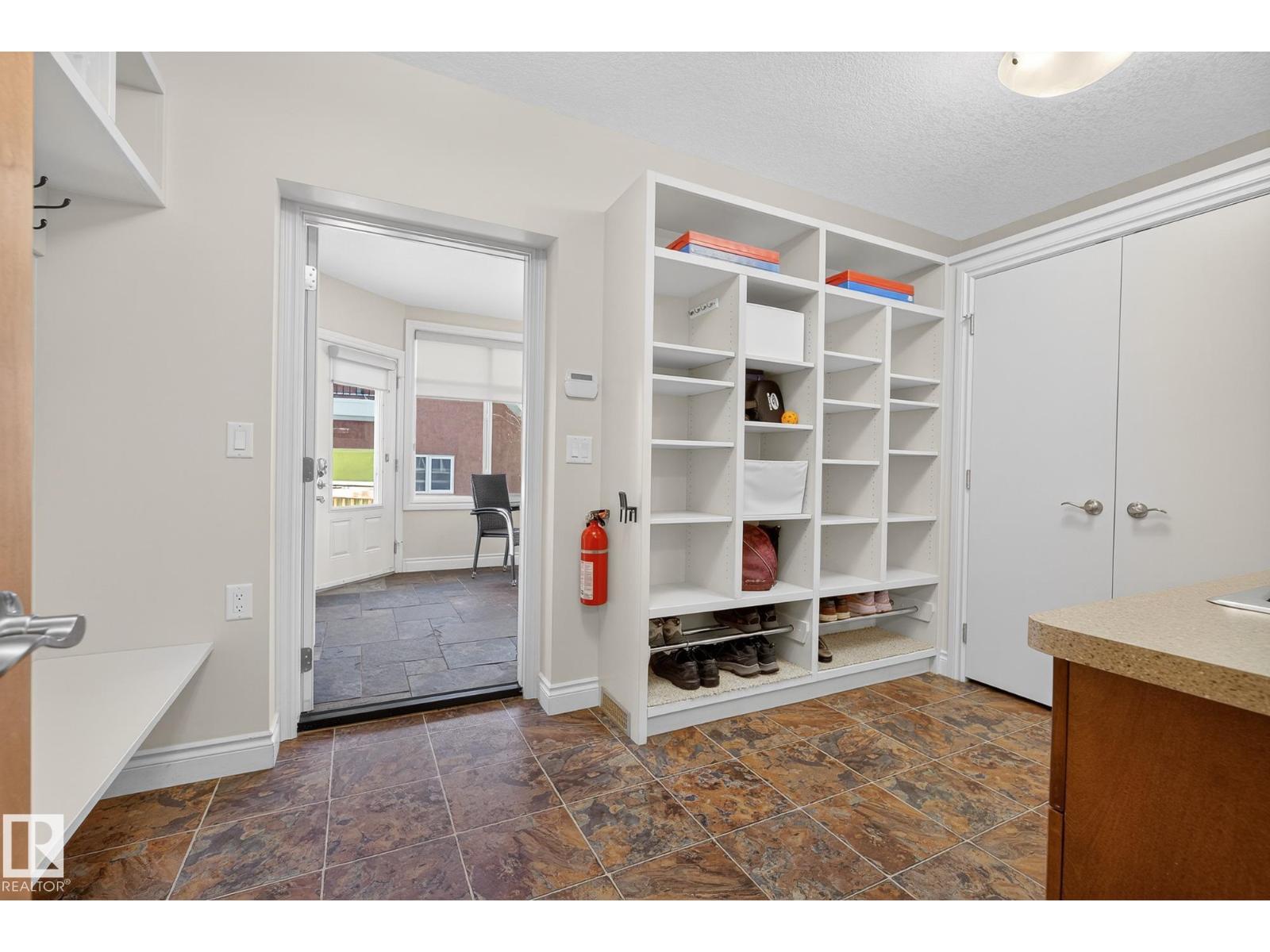 9302 93 St Nw, Edmonton, Alberta  T6C 3T8 - Photo 20 - E4469548