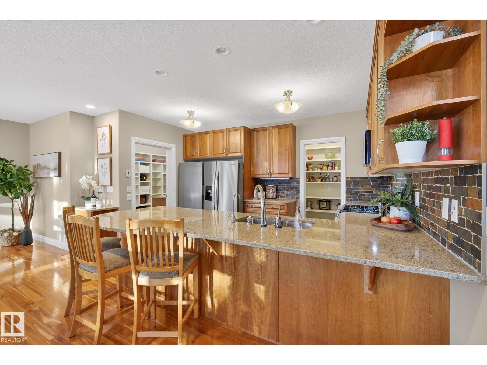 9302 93 St Nw, Edmonton, Alberta  T6C 3T8 - Photo 9 - E4469548