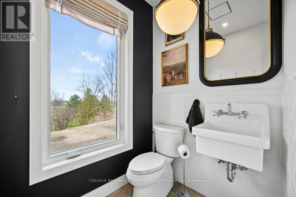 27 Vardon Drive, Guelph, Ontario N1G 1W8 - Photo 26 - X12096573