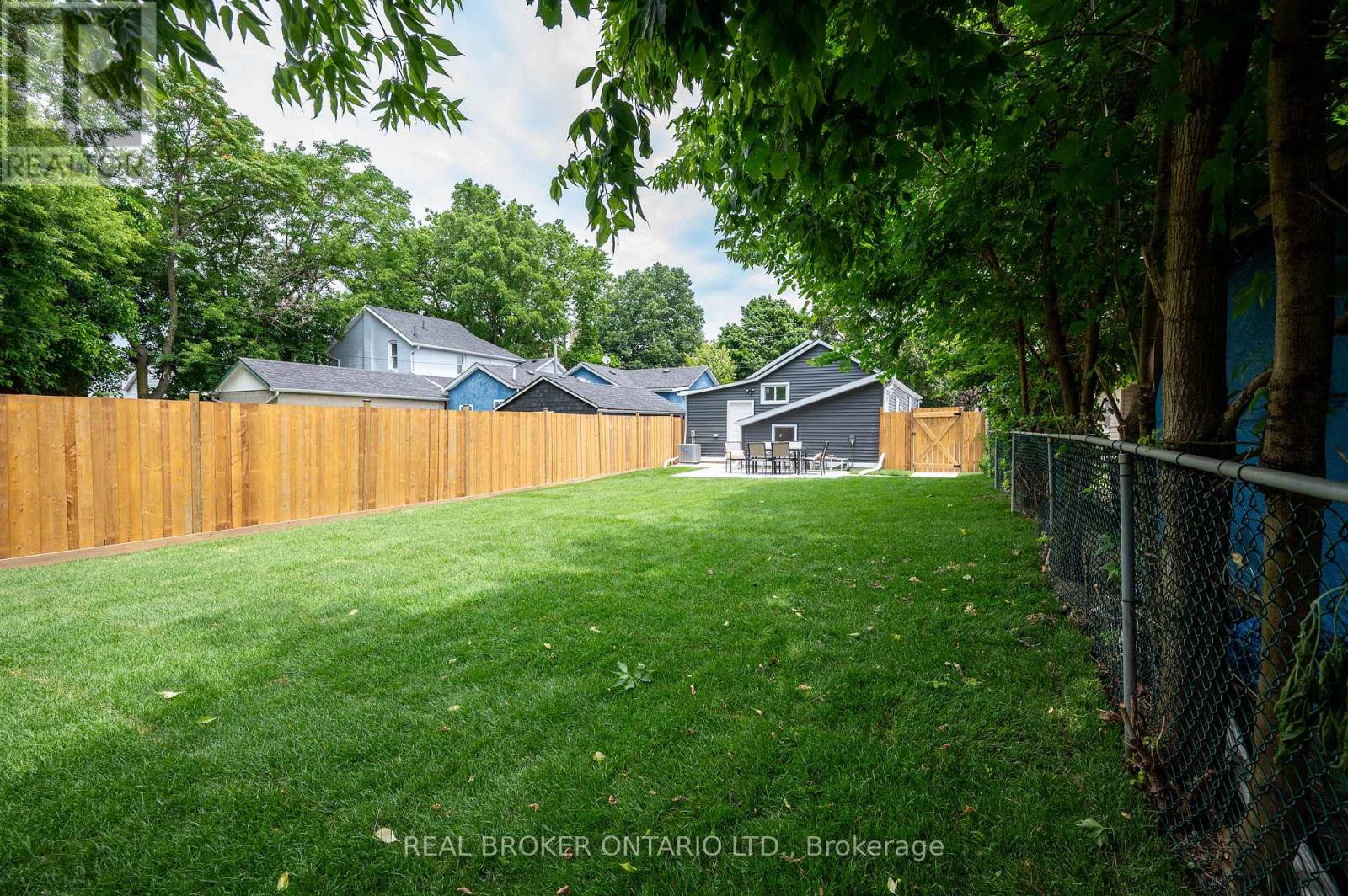 50 Pearl Street, Brantford, Ontario  N3T 3N6 - Photo 44 - X12680928