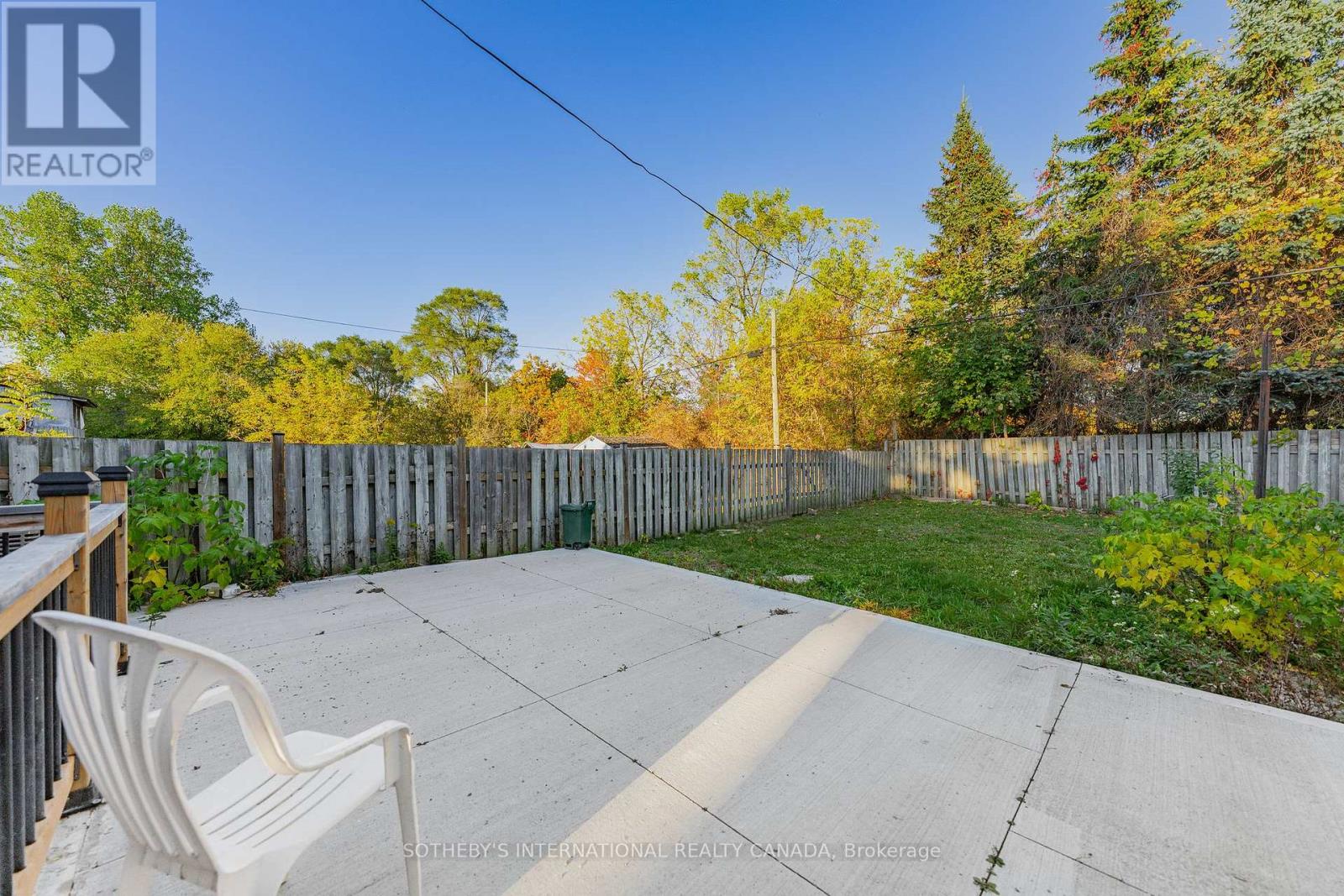 15 Grantham Avenue, Cambridge, Ontario  N1R 4V3 - Photo 30 - X12680970