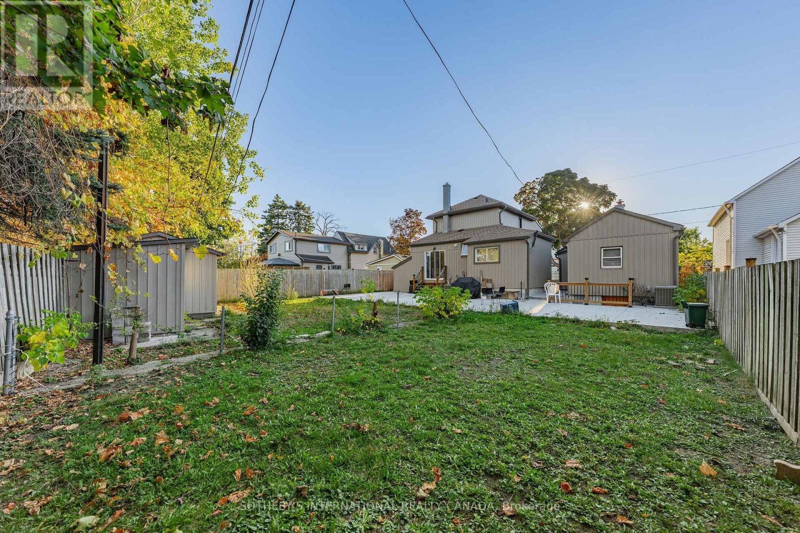 15 Grantham Avenue, Cambridge, Ontario  N1R 4V3 - Photo 34 - X12680970