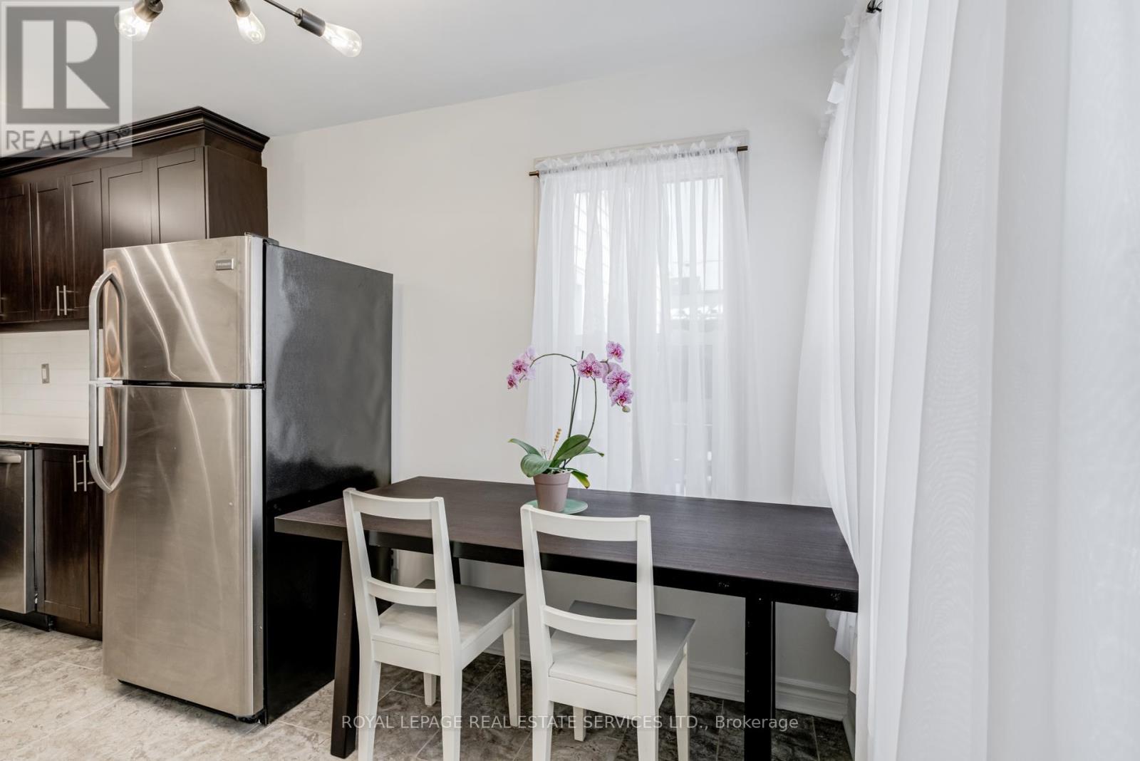 36 Harmony Avenue, Hamilton, Ontario  L8H 4X2 - Photo 11 - X12680974