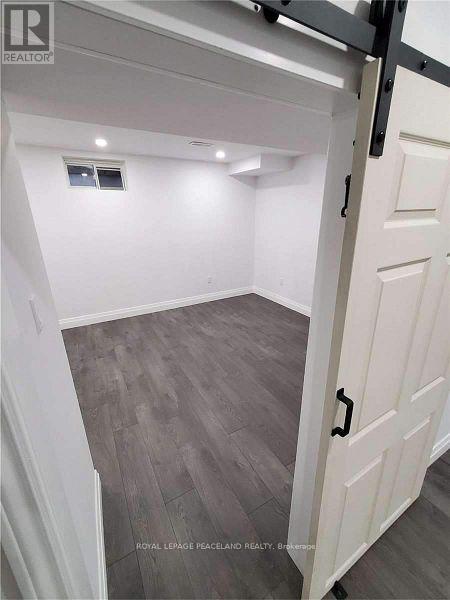 1236 Atkins Drive, Newmarket, Ontario  L3X 0C3 - Photo 12 - N12530496