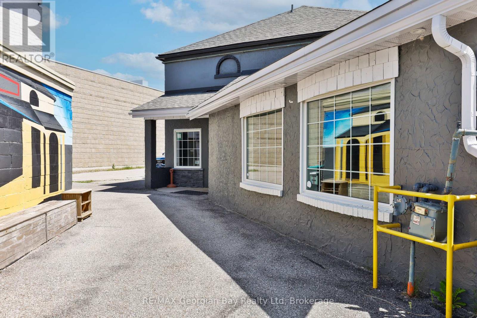 337 KING STREET, Midland, Ontario