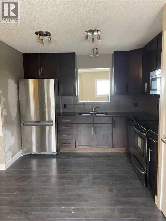 53 Panatella Road Nw, Calgary, Alberta  T3K 0S7 - Photo 8 - A2277994