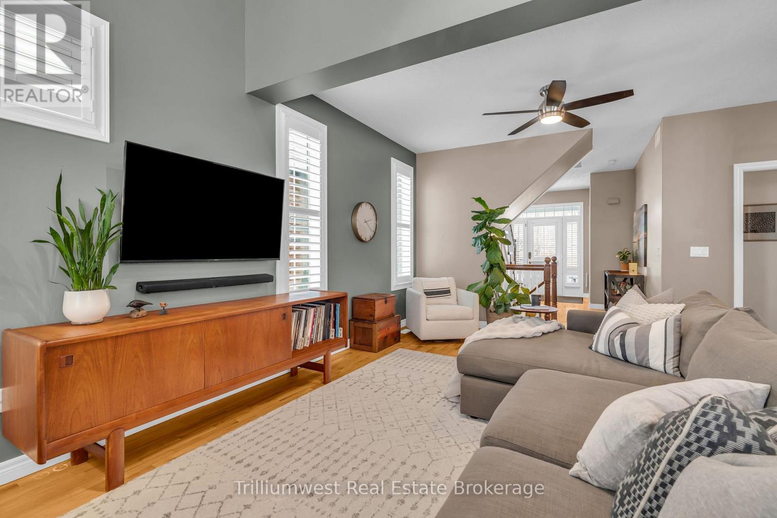 610 Rock Point Crescent, Waterloo, Ontario  N2V 2K3 - Photo 11 - X12681050