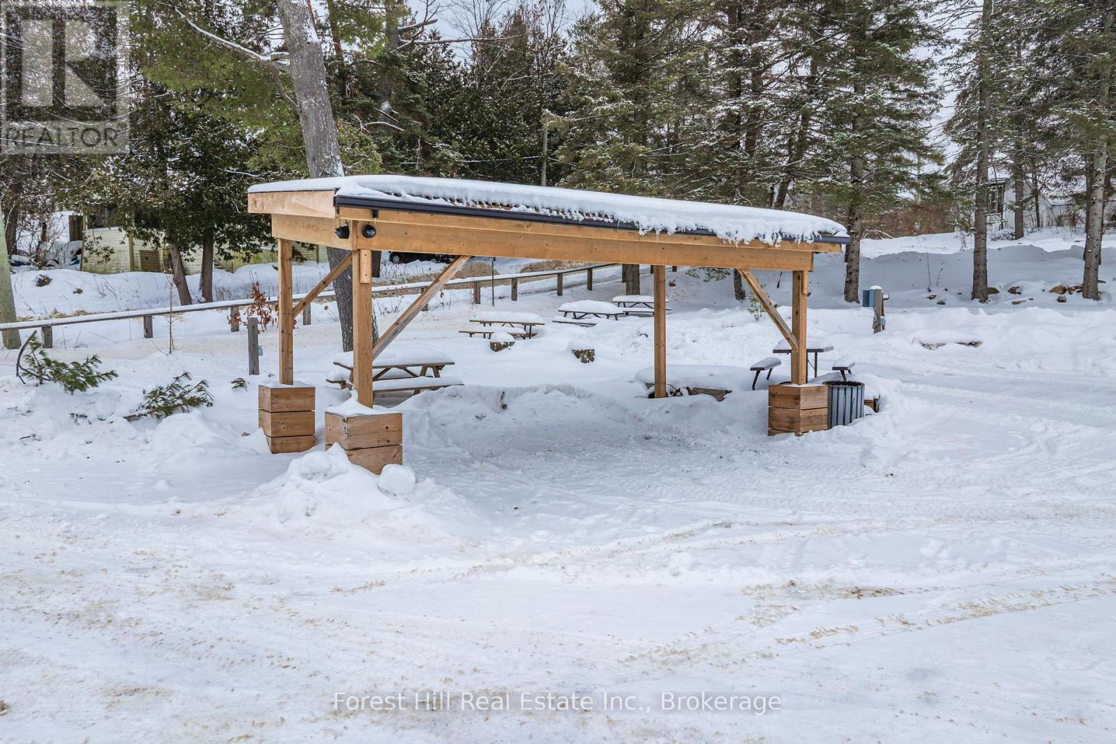 1092 Main Street, Lake Of Bays, Ontario  P0B 1A0 - Photo 21 - X12681198