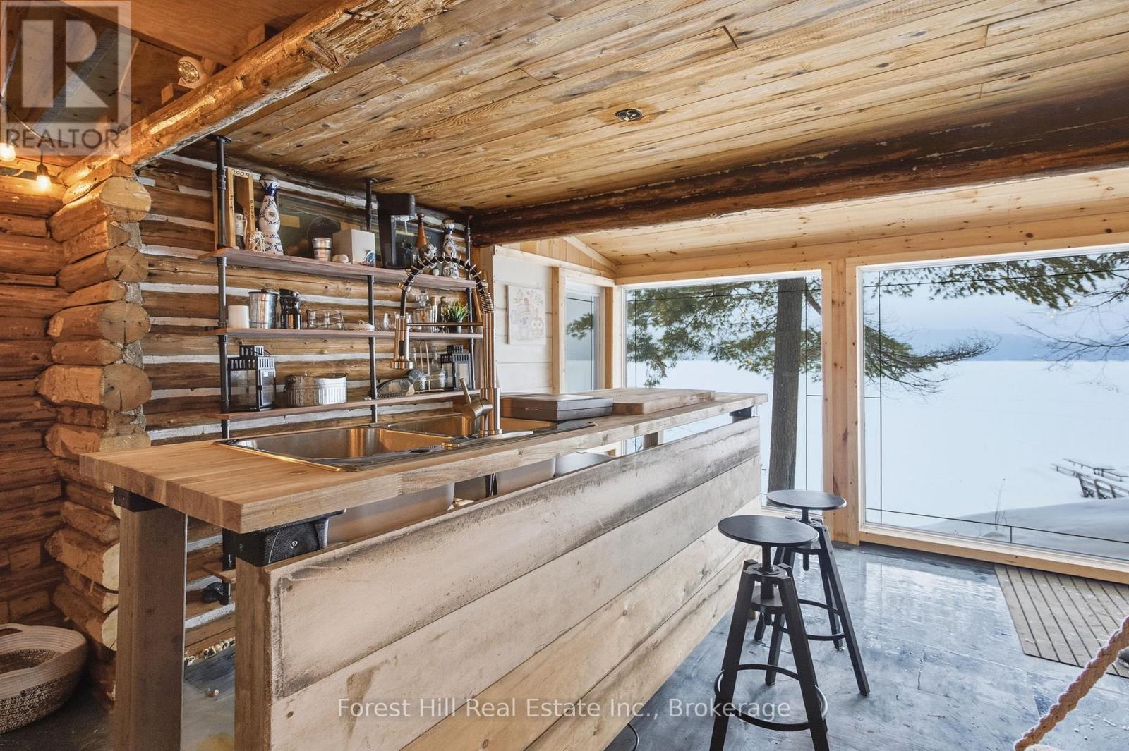 1092 Main Street, Lake Of Bays, Ontario  P0B 1A0 - Photo 28 - X12681198