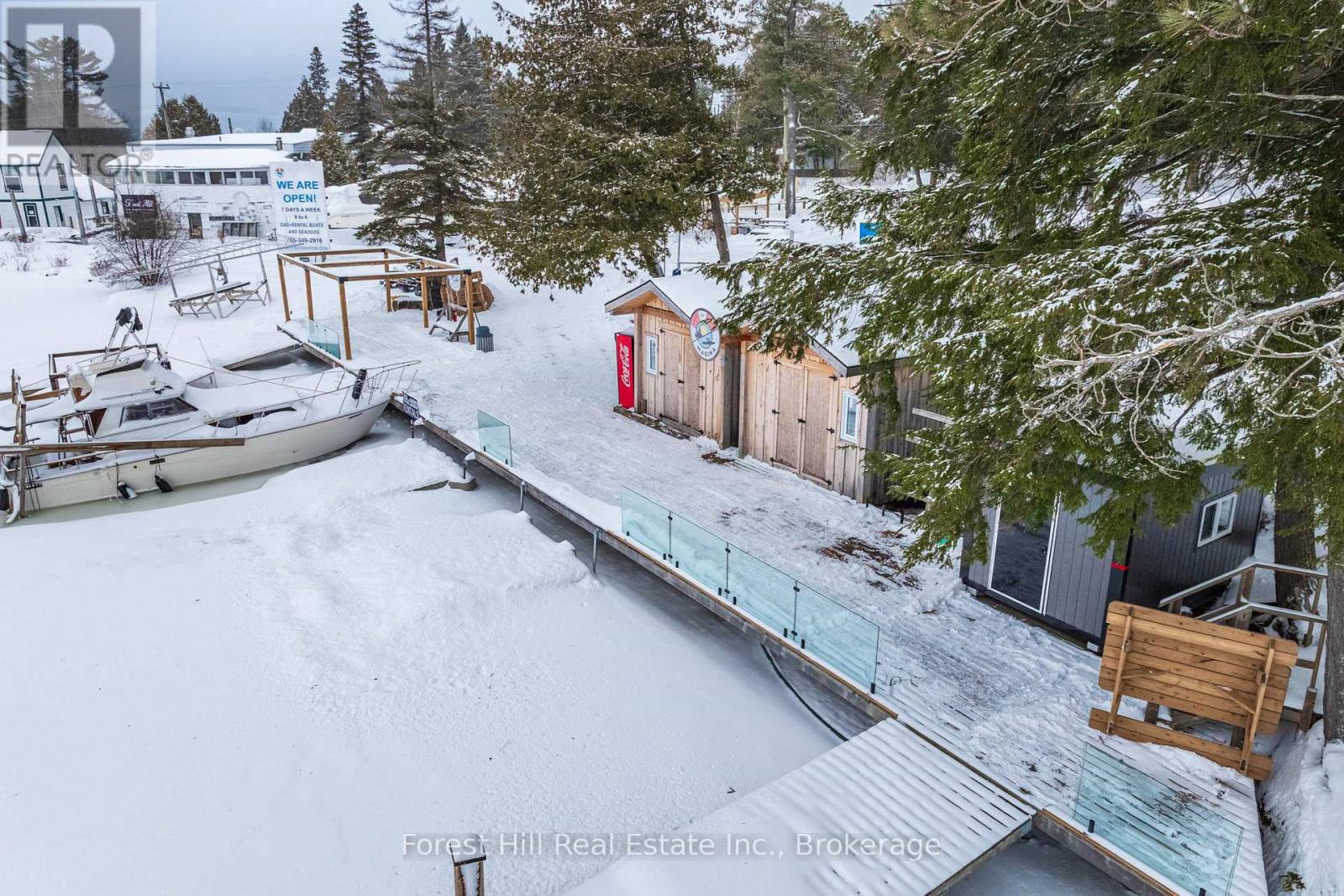 1092 Main Street, Lake Of Bays, Ontario  P0B 1A0 - Photo 41 - X12681198