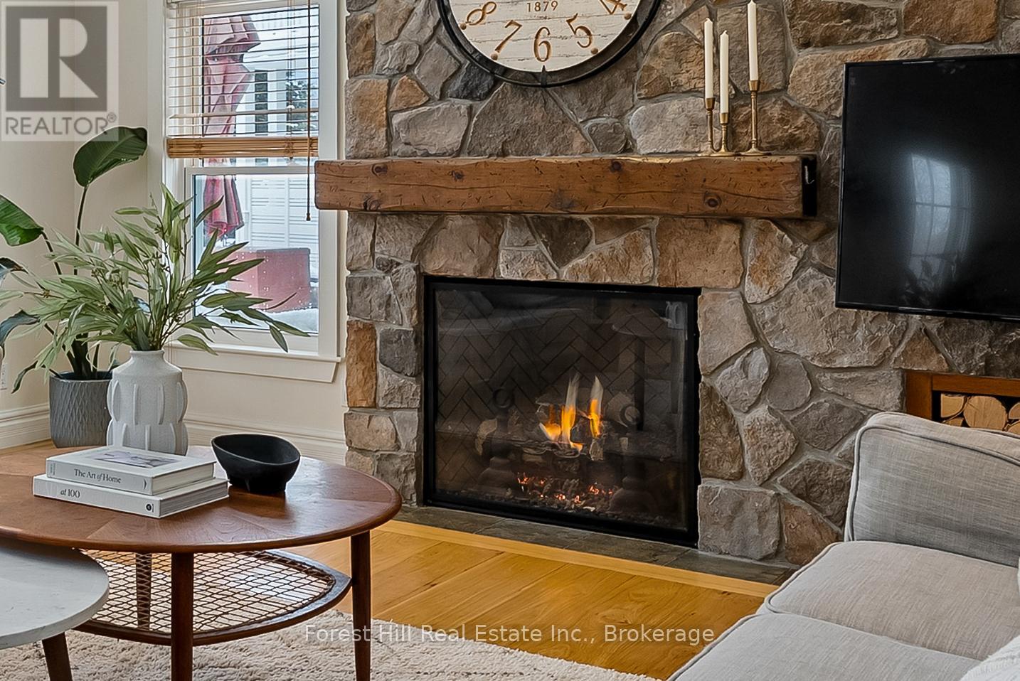 156 Snowbridge Way, Blue Mountains, Ontario  L9Y 0V1 - Photo 16 - X12681212