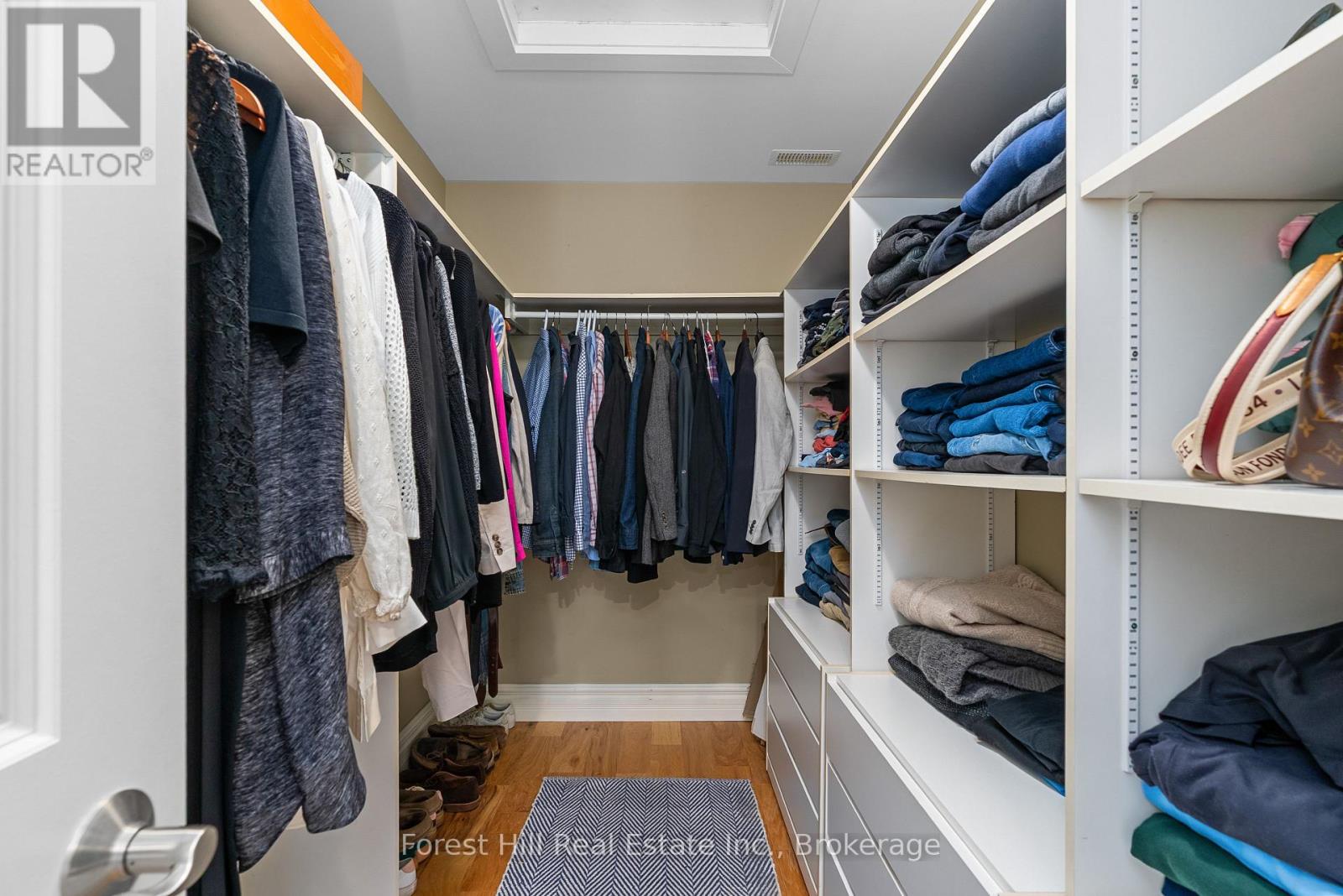 156 Snowbridge Way, Blue Mountains, Ontario  L9Y 0V1 - Photo 24 - X12681212