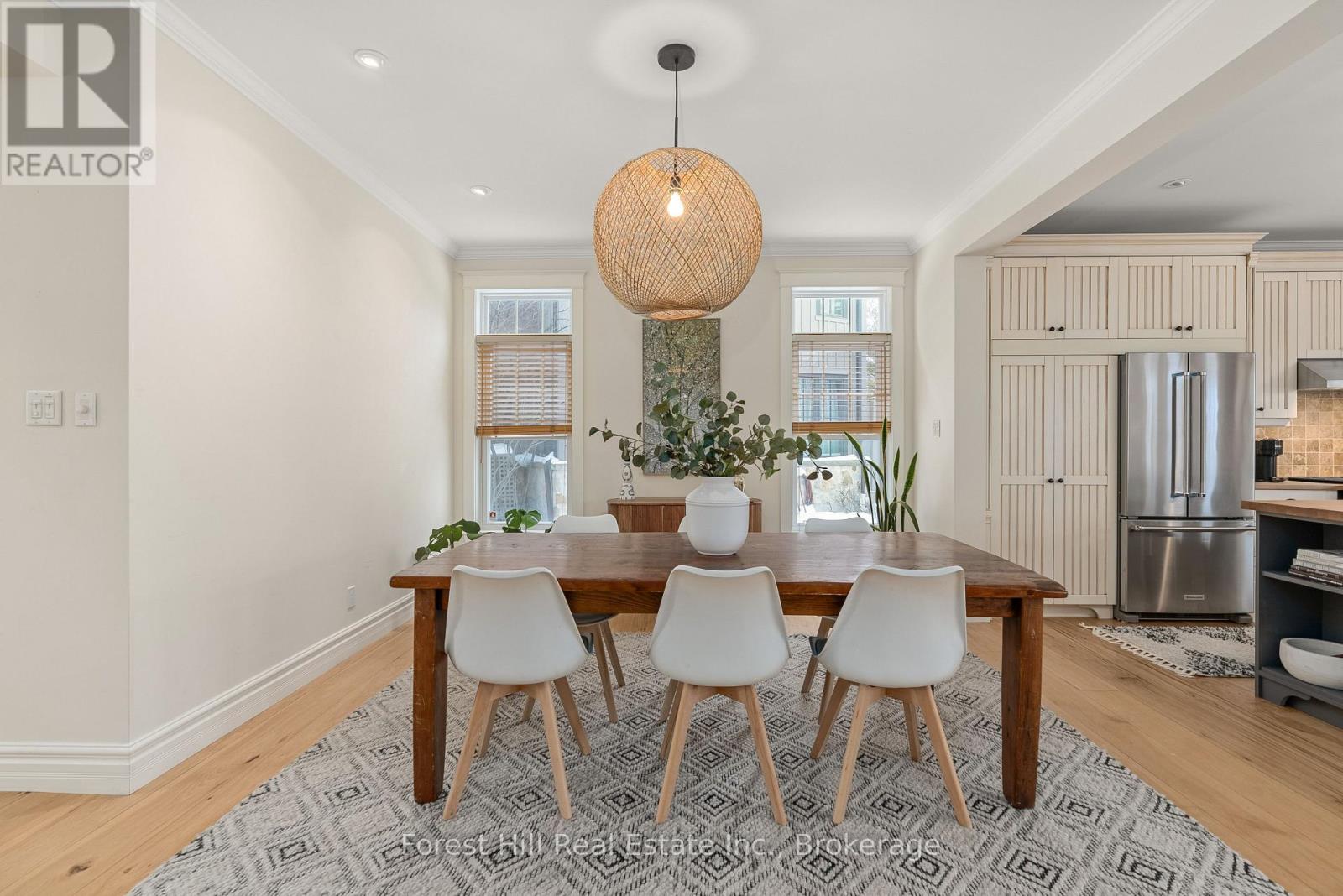 156 Snowbridge Way, Blue Mountains, Ontario  L9Y 0V1 - Photo 6 - X12681212