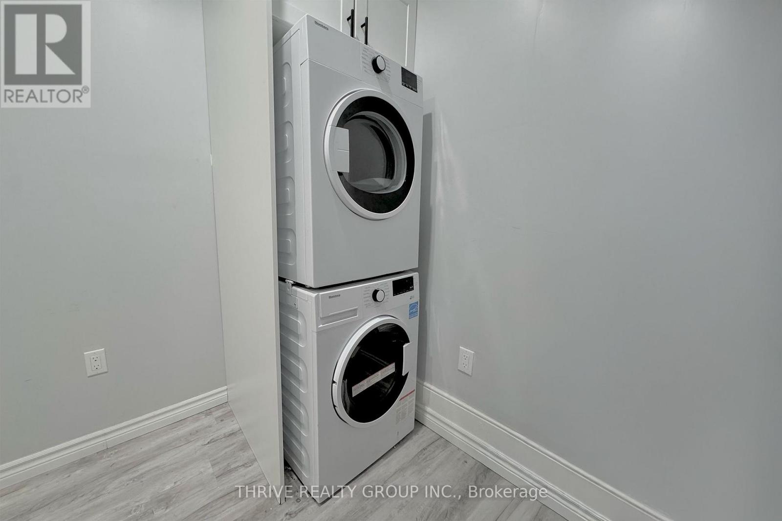 3 - 2 Metcalfe Street, St. Thomas, Ontario  N5R 3J9 - Photo 13 - X12681148