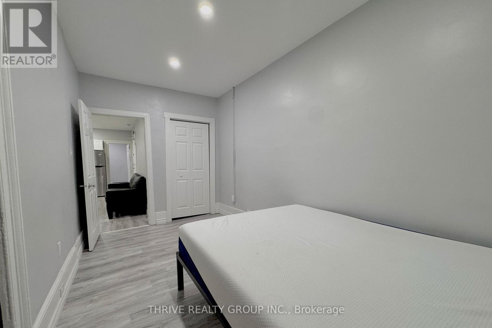 3 - 2 Metcalfe Street, St. Thomas, Ontario  N5R 3J9 - Photo 15 - X12681148