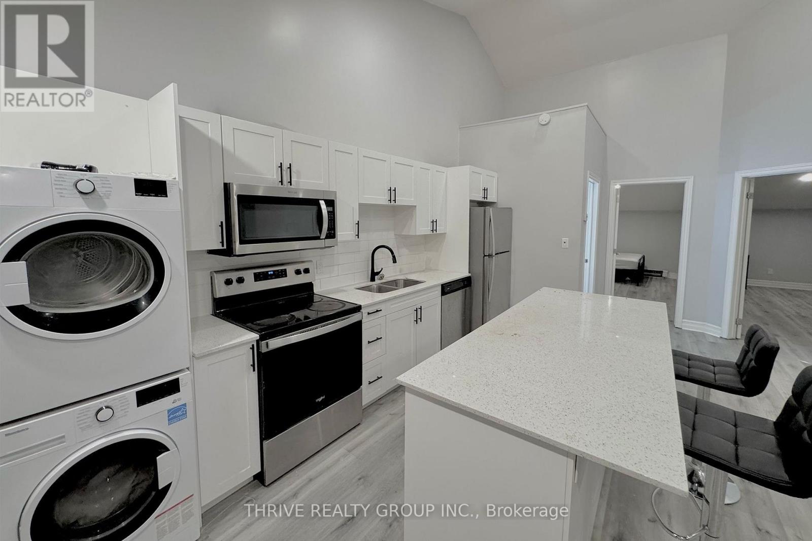 18 - 268 Talbot Street, St. Thomas, Ontario  N5P 1B4 - Photo 2 - X12681164