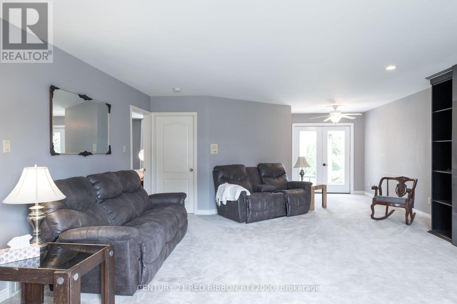 51 Queen Street, Strathroy-Caradoc, Ontario  N7G 2H5 - Photo 14 - X12681200