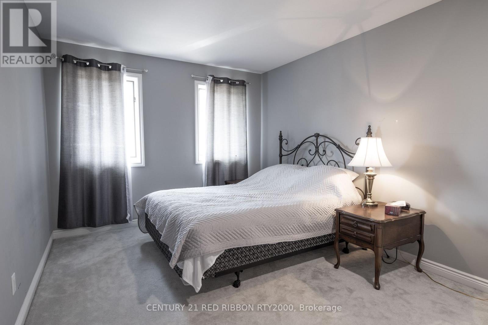 51 Queen Street, Strathroy-Caradoc, Ontario  N7G 2H5 - Photo 27 - X12681200