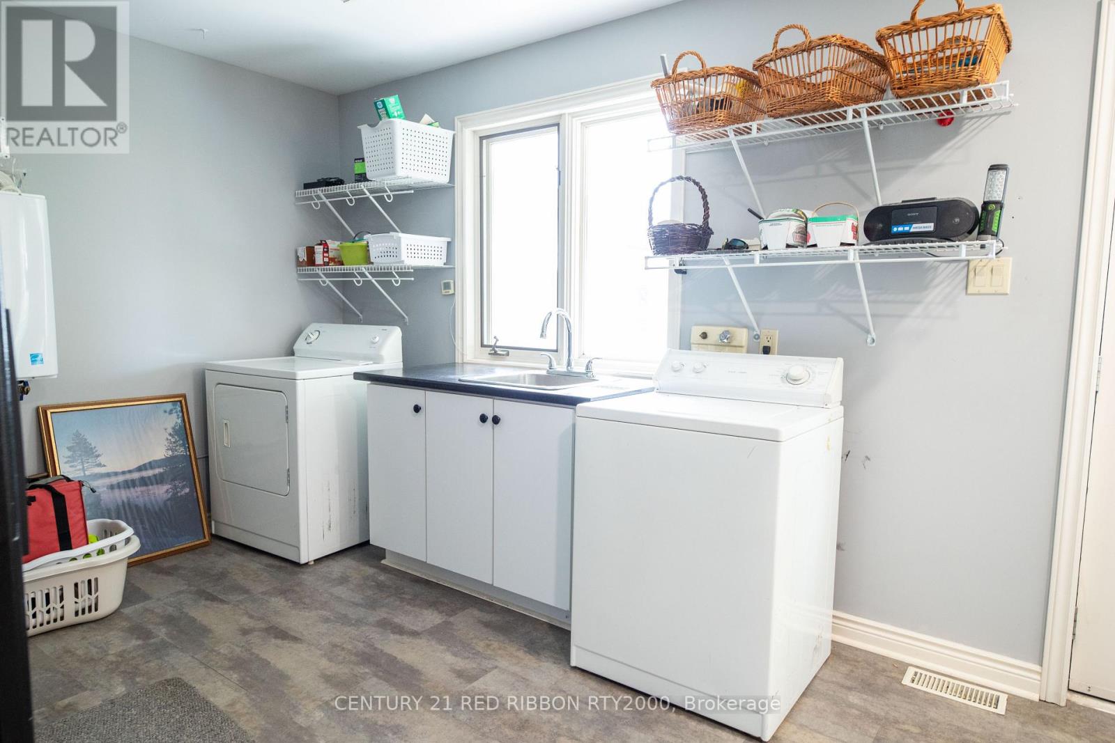 51 Queen Street, Strathroy-Caradoc, Ontario  N7G 2H5 - Photo 34 - X12681200