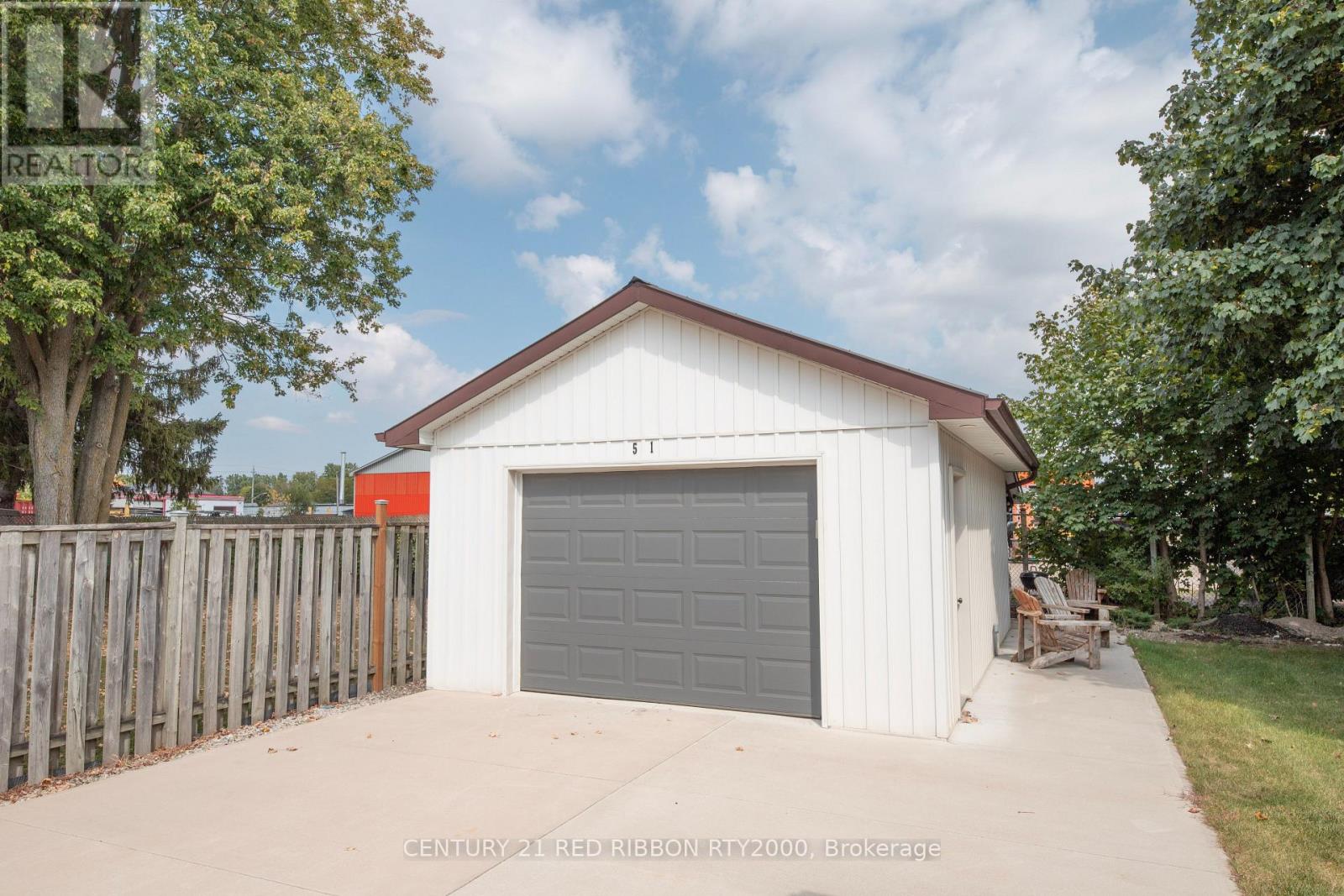 51 Queen Street, Strathroy-Caradoc, Ontario  N7G 2H5 - Photo 41 - X12681200