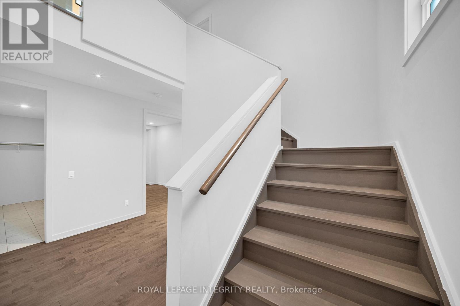 899 Ralph Hennessy Avenue, Ottawa, Ontario  K1X 0B1 - Photo 19 - X12681084