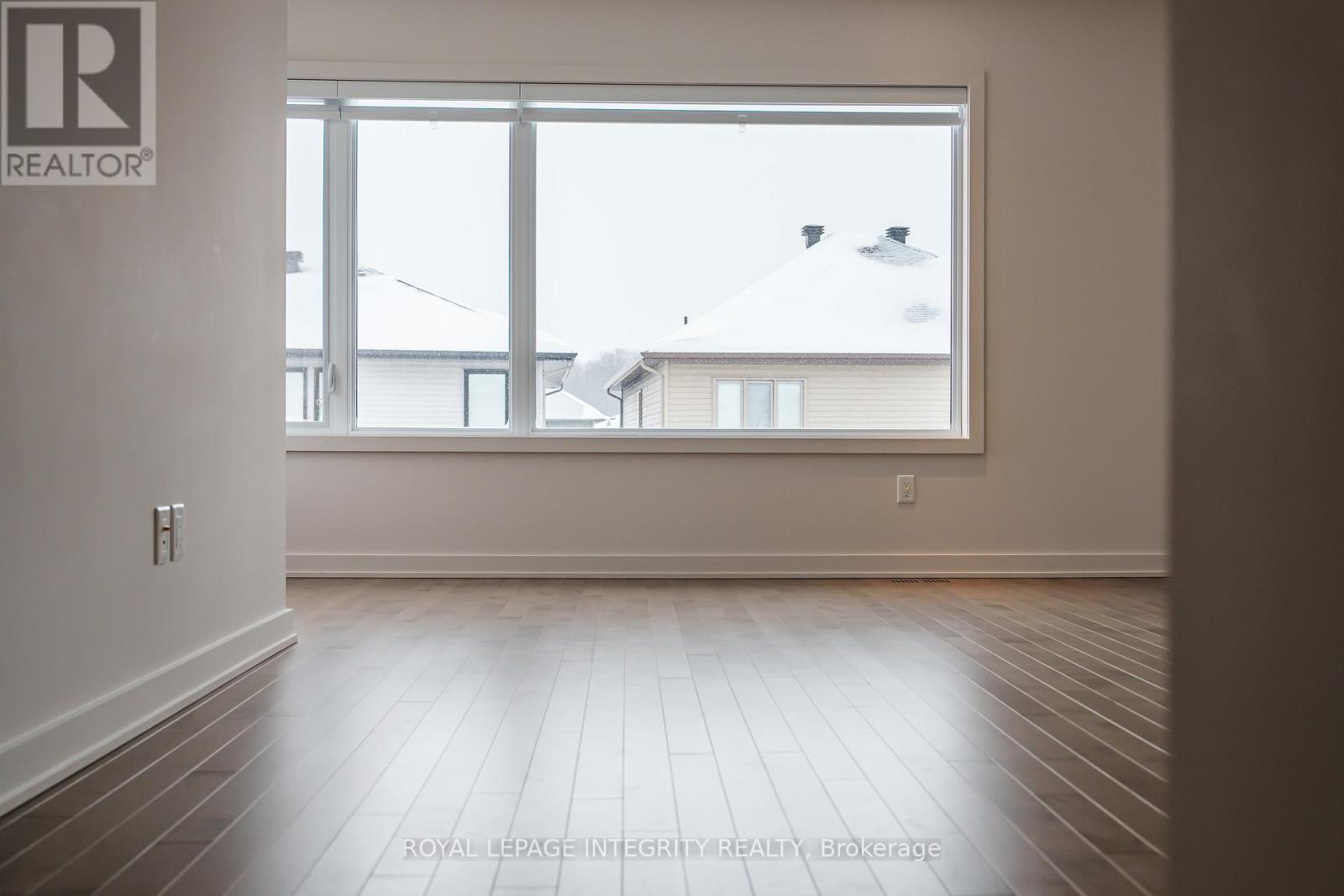 899 Ralph Hennessy Avenue, Ottawa, Ontario  K1X 0B1 - Photo 23 - X12681084