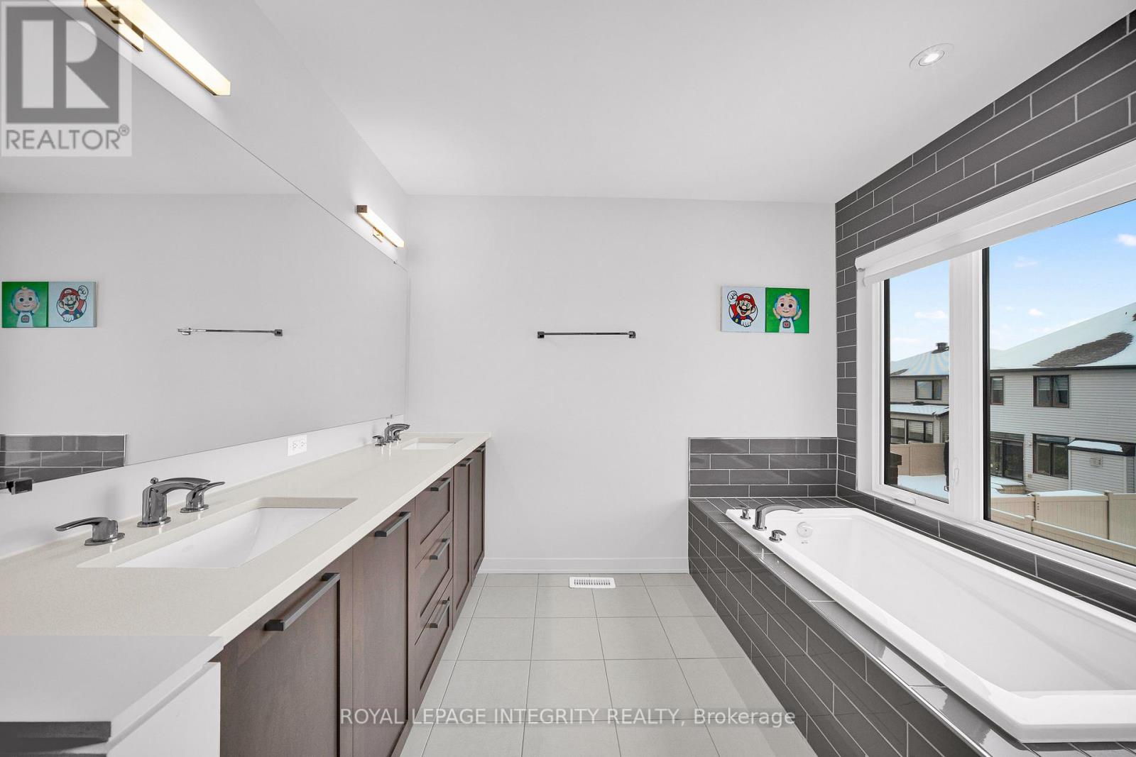 899 Ralph Hennessy Avenue, Ottawa, Ontario  K1X 0B1 - Photo 28 - X12681084