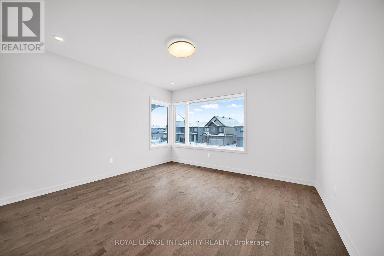 899 Ralph Hennessy Avenue, Ottawa, Ontario  K1X 0B1 - Photo 32 - X12681084
