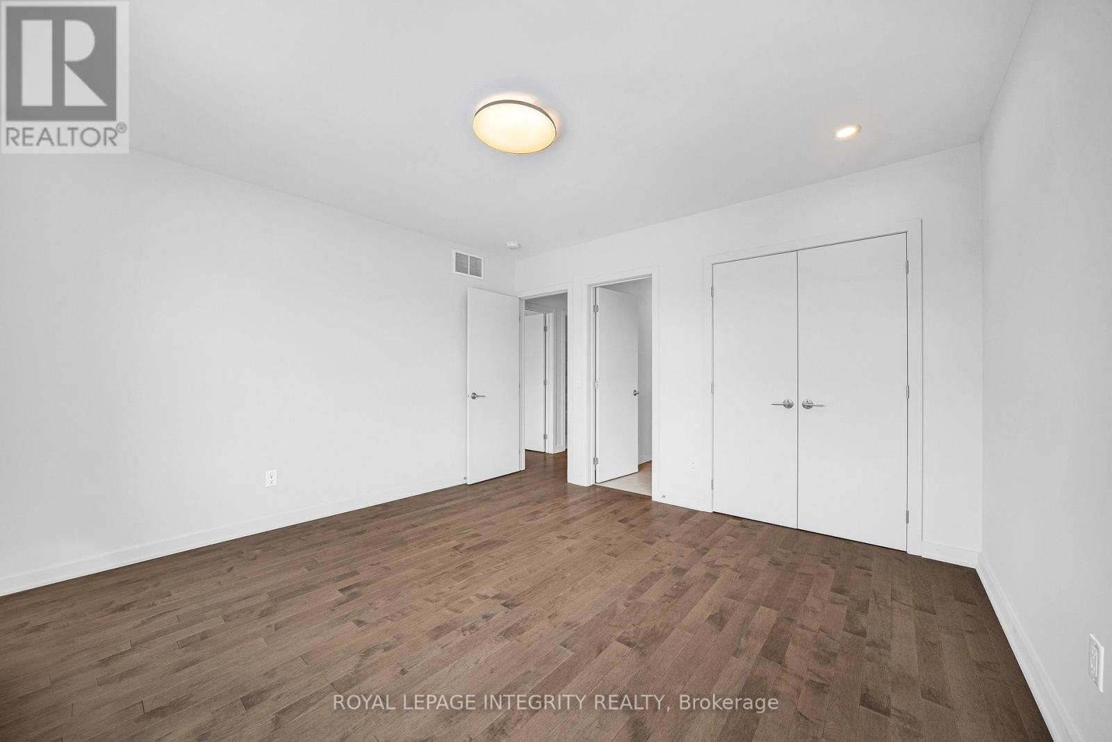 899 Ralph Hennessy Avenue, Ottawa, Ontario  K1X 0B1 - Photo 33 - X12681084