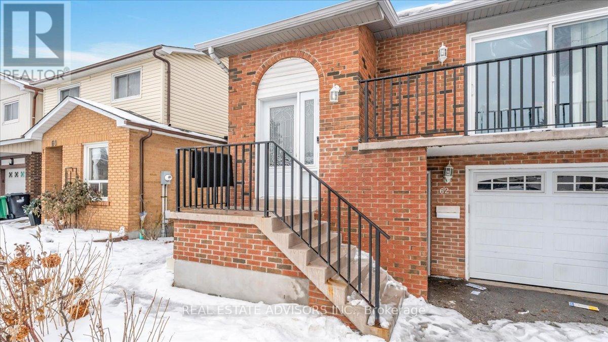 62 Histon Crescent, Brampton, Ontario  L6V 3R1 - Photo 2 - W12677552