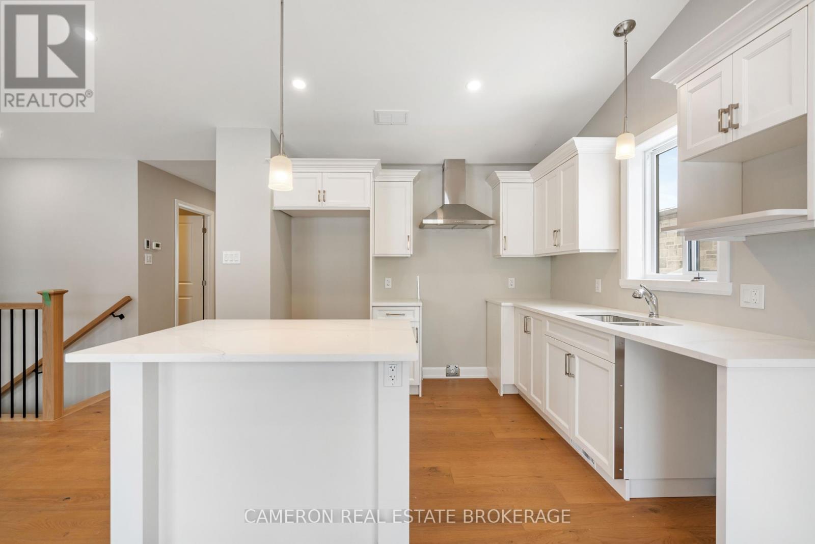 3153 Mauricy Street, Cornwall, Ontario  K6K 0A1 - Photo 6 - X12514170