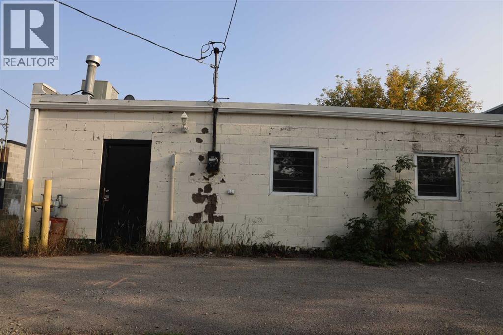 122 2 Avenue, Strathmore, Alberta  T1P 1K1 - Photo 14 - A2264306