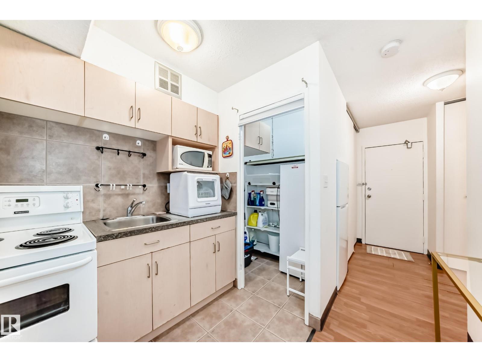 #621 10160 114 St Nw, Edmonton, Alberta  T5K 2L2 - Photo 15 - E4469549