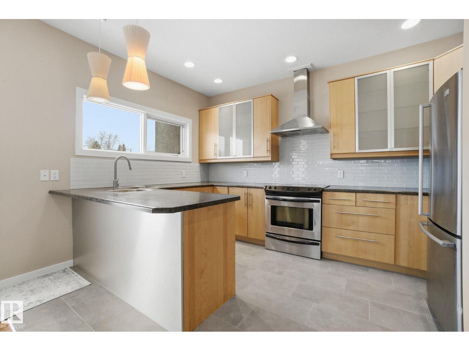 #4 14315 Stony Plain Rd Nw, Edmonton, Alberta T5N 3R6 - Photo 8 - E4469552