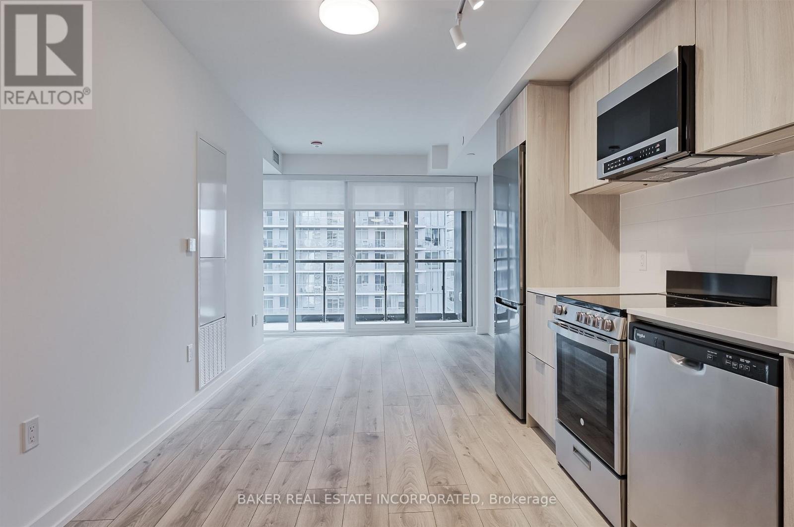 2302 - 223 Redpath Avenue, Toronto, Ontario  M4P 0E8 - Photo 7 - C12681046