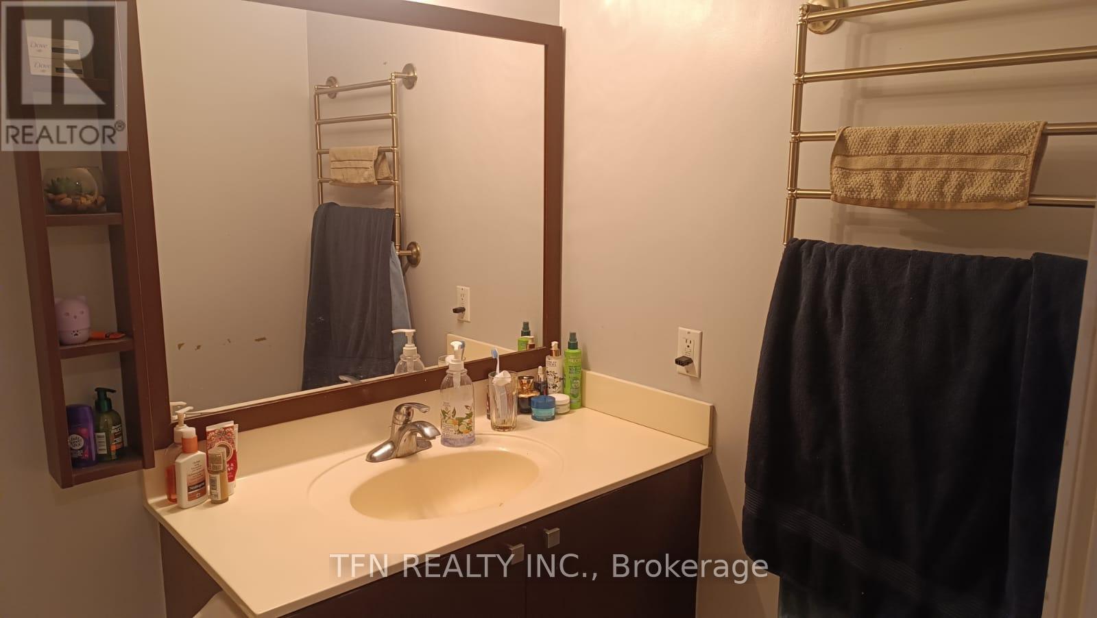 1110 - 200 Victoria Street, Toronto, Ontario  M5B 1V8 - Photo 2 - C12681180