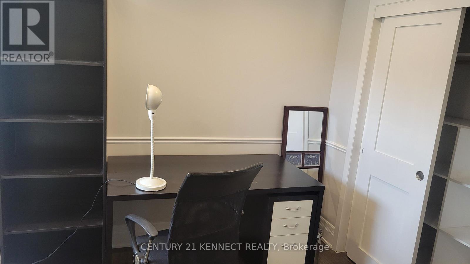 Lower - 1 Evanston Drive, Toronto, Ontario  M3H 5N9 - Photo 25 - C12681196