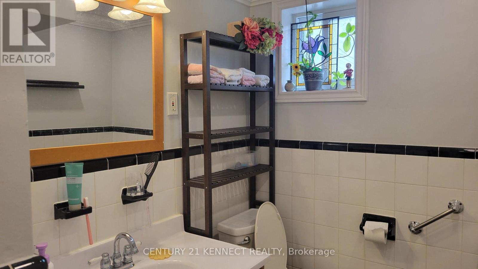 Lower - 1 Evanston Drive, Toronto, Ontario  M3H 5N9 - Photo 29 - C12681196