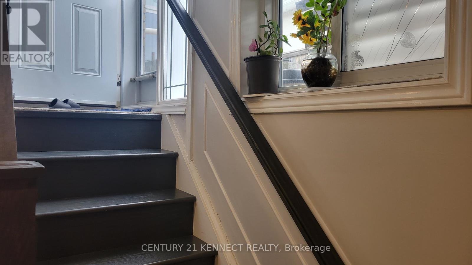 Lower - 1 Evanston Drive, Toronto, Ontario  M3H 5N9 - Photo 8 - C12681196