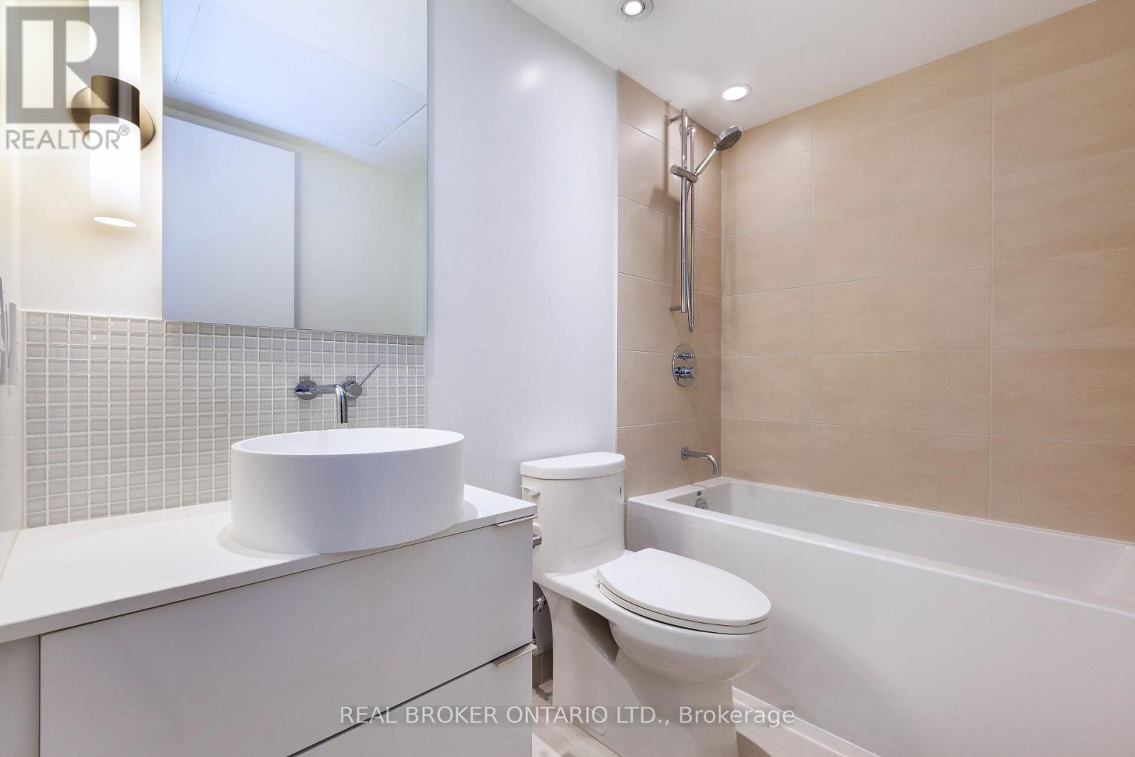 304 - 185 Roehampton Avenue, Toronto, Ontario  M4P 0C6 - Photo 16 - C12681218