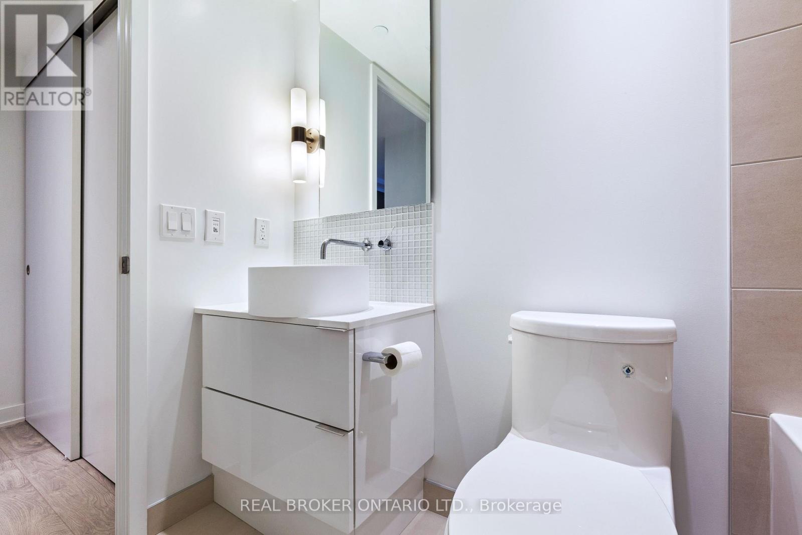 304 - 185 Roehampton Avenue, Toronto, Ontario  M4P 0C6 - Photo 17 - C12681218