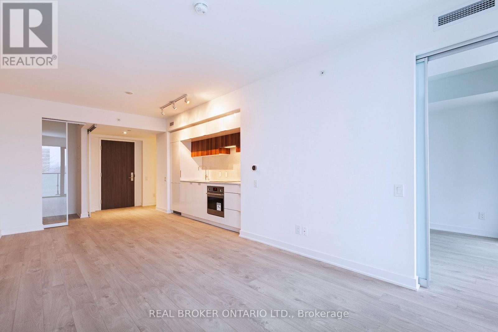 304 - 185 Roehampton Avenue, Toronto, Ontario  M4P 0C6 - Photo 7 - C12681218