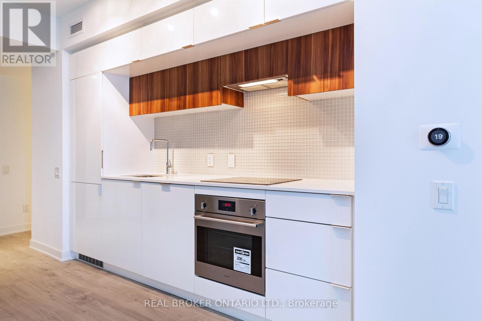 304 - 185 Roehampton Avenue, Toronto, Ontario  M4P 0C6 - Photo 9 - C12681218