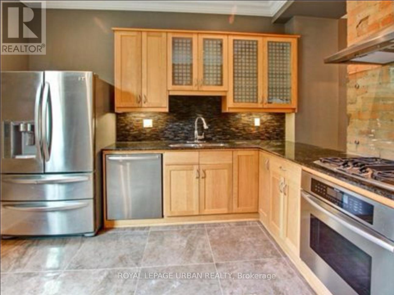 306 Seaton Street, Toronto, Ontario  M5A 2T7 - Photo 3 - C12681242