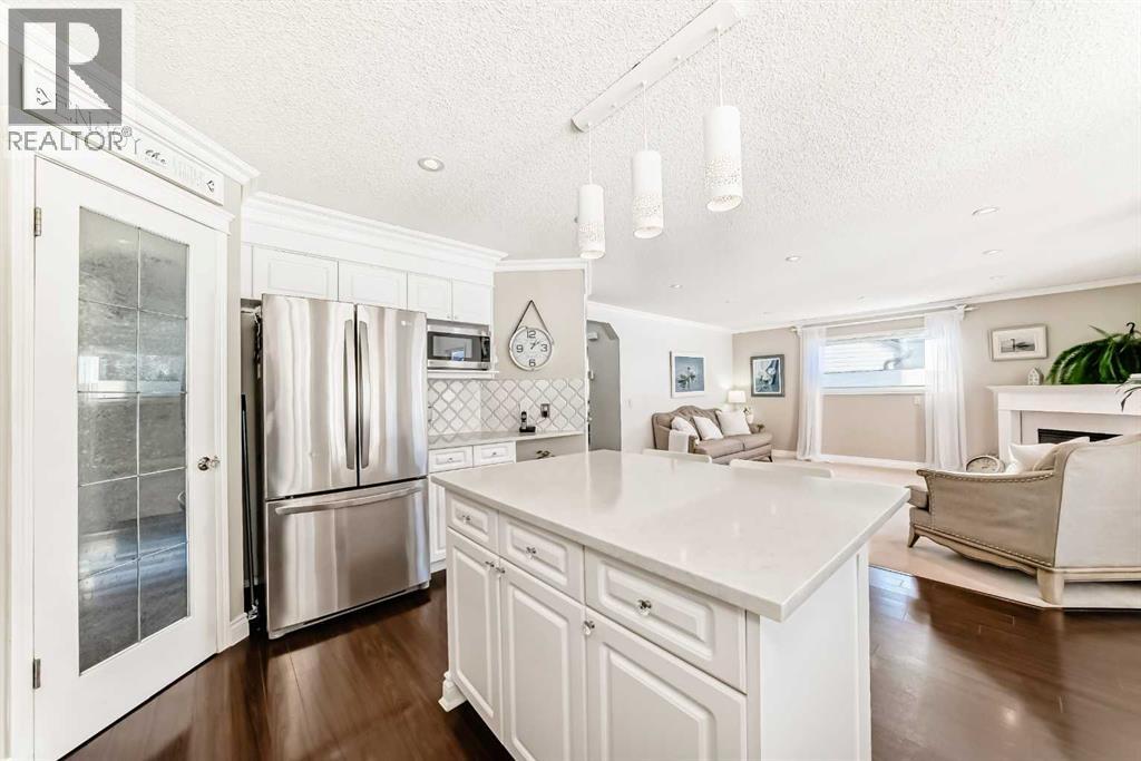 91 Somerglen Road Sw, Calgary, Alberta  T2Y 3S3 - Photo 11 - A2278120