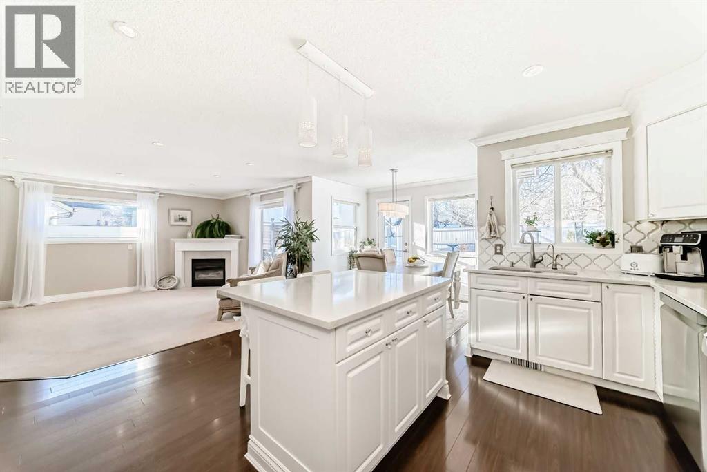 91 Somerglen Road Sw, Calgary, Alberta  T2Y 3S3 - Photo 8 - A2278120