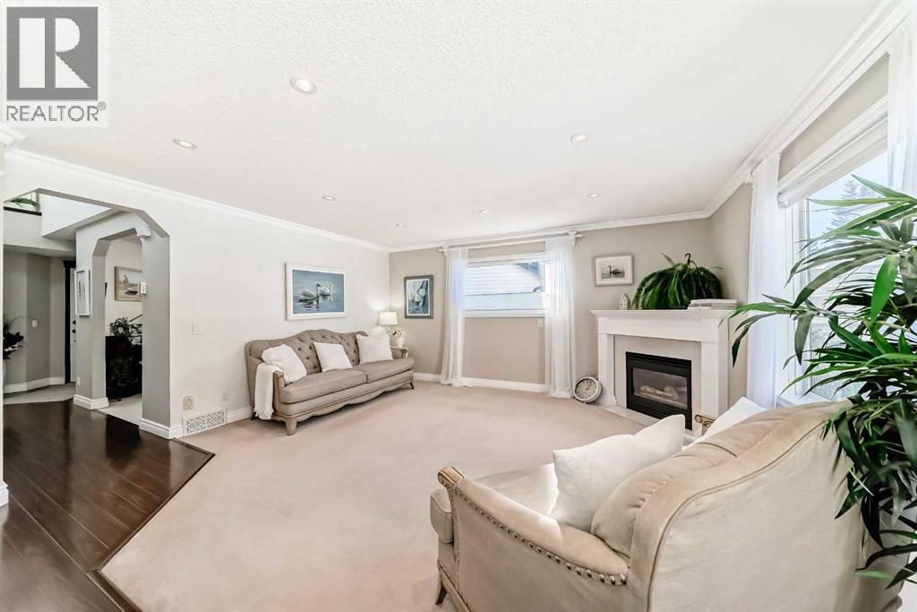 91 Somerglen Road Sw, Calgary, Alberta  T2Y 3S3 - Photo 6 - A2278120
