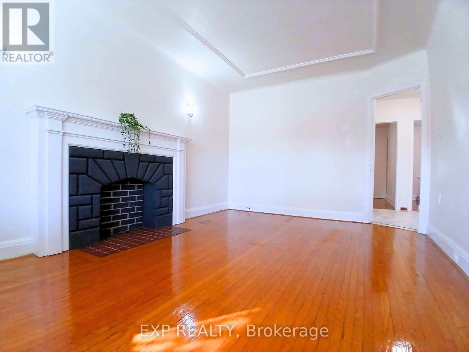 Main - 310 Westwood Avenue, Toronto, Ontario  M4J 2H7 - Photo 2 - E12681066